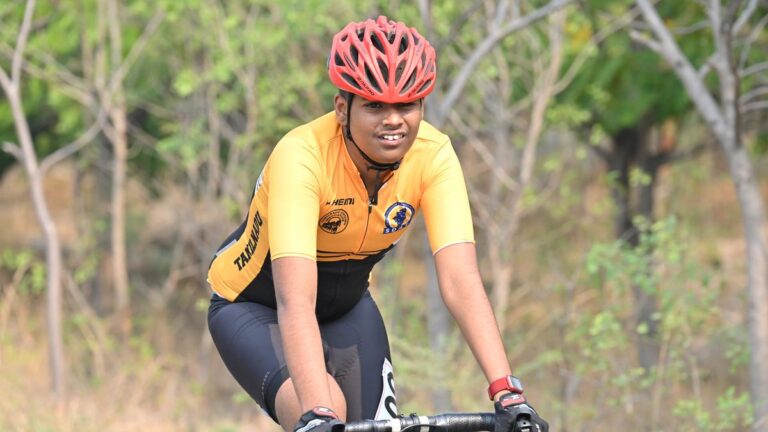 கோயம்புத்தூரில் தடைகளை உடைக்கும் இளம் பாரா சைக்கிள் ஓட்டுநரான ஷாஷாங்க் சரவனகுமாரை சந்திக்கவும்