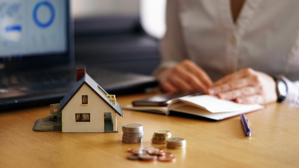 ‘சொந்த’ மால்கள், பண்ணைகள், அணைகள், REITS வழியாக டோல் பிளாசாக்கள், அழைப்புகள் ‘சொந்த’ மால்கள், பண்ணைகள், அணைகள், REITS வழியாக டோல் பிளாசாக்கள், அழைப்புகள்