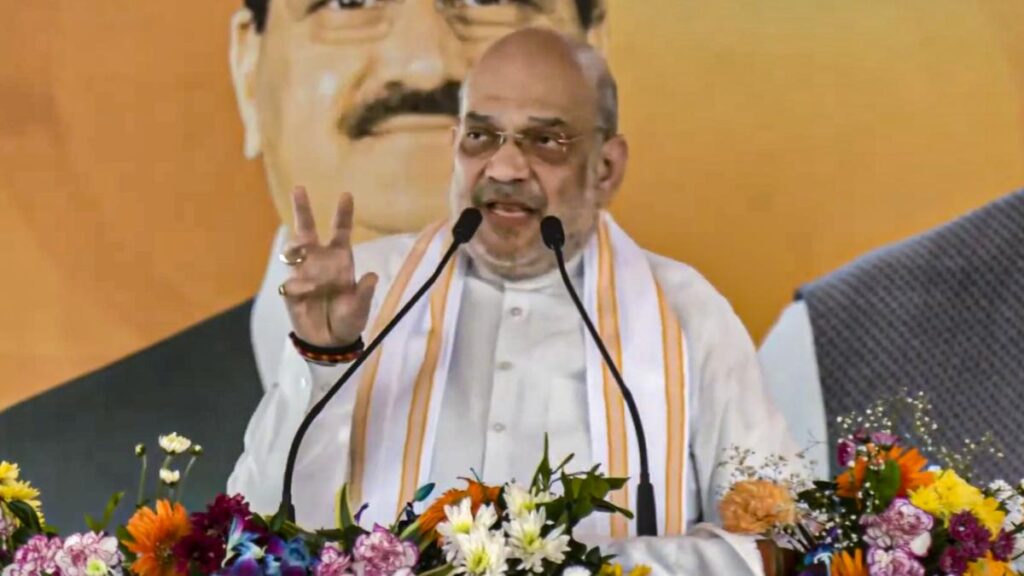 உதம்பூர் பேரணியில் அமித் ஷா: பயங்கரவாதம் மீண்டும் வர அனுமதிக்காது, அது புதைக்கப்பட்டுள்ளது உதம்பூர் பேரணியில் அமித் ஷா: பயங்கரவாதம் மீண்டும் வர அனுமதிக்காது, அது புதைக்கப்பட்டுள்ளது