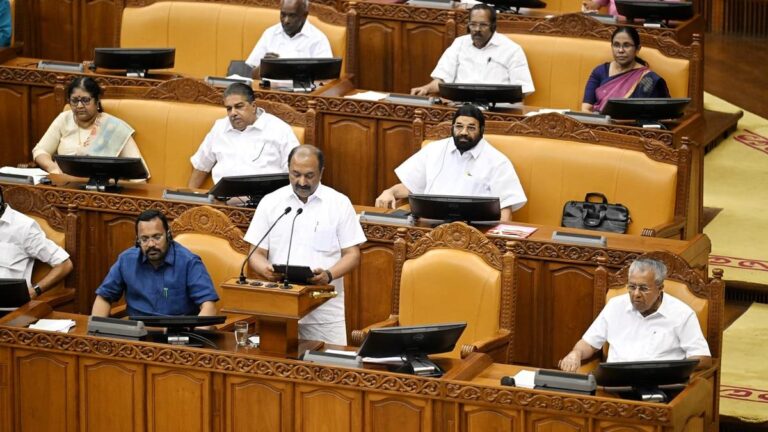 கேரள பட்ஜெட் 2025-26 நேரடி புதுப்பிப்புகள்: எஃப்.எம். பாலகோபால் கூறுகையில், கேரளா நிதி நெருக்கடியின் மிக தீவிரமான கட்டத்தில் இருந்து தப்பியுள்ளது, நிலச்சரிவு-வெப்பமான வயநாடில் புனர்வாழ்வு மற்றும் புனரமைப்புகளை மீண்டும் கட்டியெழுப்ப ரூ .750 கோடியை அறிவிக்கிறது
