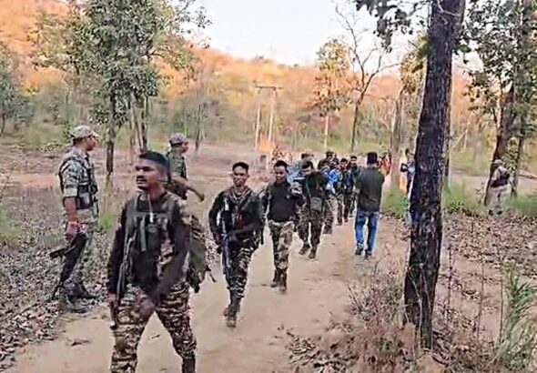 சத்தீஸ்கரில் மாவோயிஸ்டுகளால் கொலை செய்யப்பட்ட இரண்டு கிராமவாசிகள்