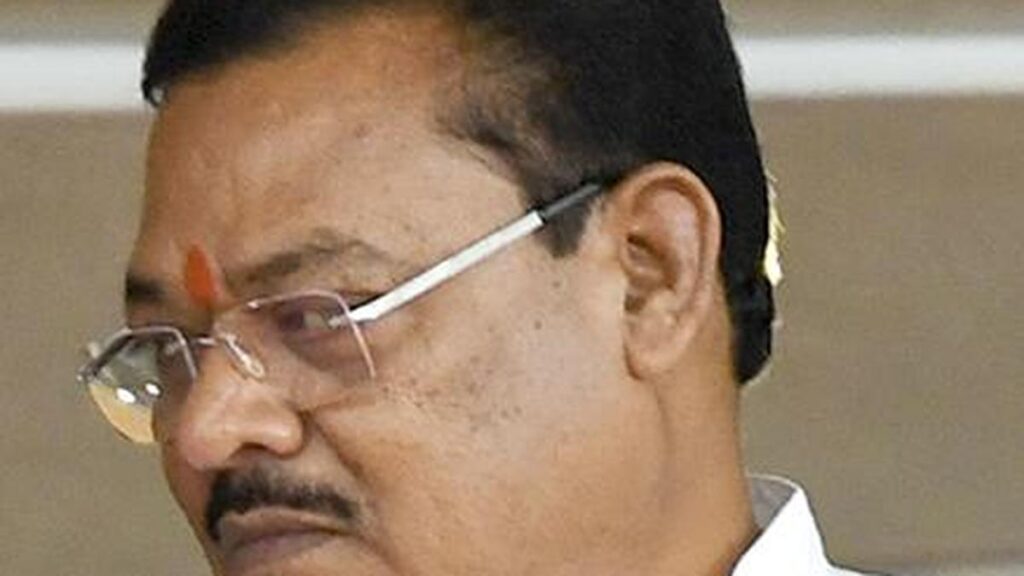 ராஜ் தாக்கரே ஃபட்னவிஸை சந்தித்த பிறகு எம்.என்.எஸ்-பாஜக கூட்டணிக்கான மகாராஷ்டிரா அமைச்சர் வெளவால்கள் ராஜ் தாக்கரே ஃபட்னவிஸை சந்தித்த பிறகு எம்.என்.எஸ்-பாஜக கூட்டணிக்கான மகாராஷ்டிரா அமைச்சர் வெளவால்கள்