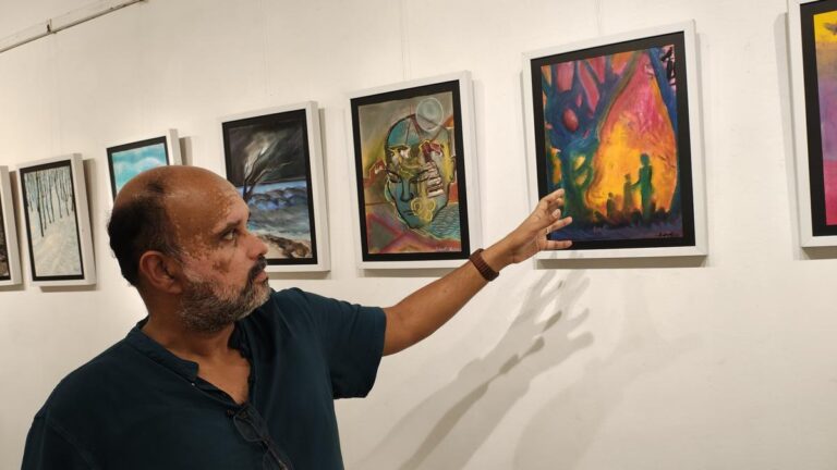 திமிடேஷன்ஸ், திருவனந்தபுரத்தில் ஒரு கலை கண்காட்சி, வேறுபட்ட தரிசனங்களின் வண்ணமயமான துண்டுகளைக் காட்டுகிறது