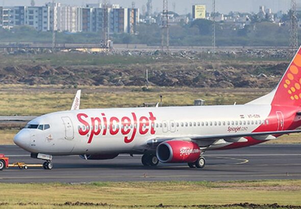 தவறான டிக்கெட் வழங்கியதற்காக பயணிகளுக்கு இழப்பீடாக ₹ 25,000 செலுத்த ஸ்பைஸ்ஜெட்டை நுகர்வோர் ஆணையம் கேட்கிறது